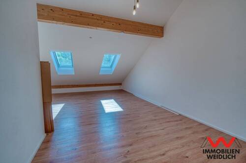 Dachgeschoss-Studio - 