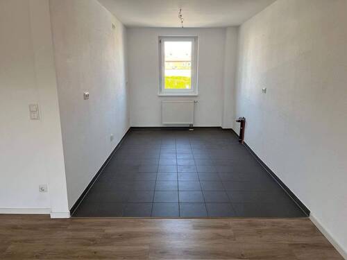 ...mit offener Küche - 2 Zimmer Etagenwohnung zur Miete in Fürth