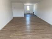 ...und ausreichend Platz für einen Esstisch - 2 Zimmer Etagenwohnung in Fürth