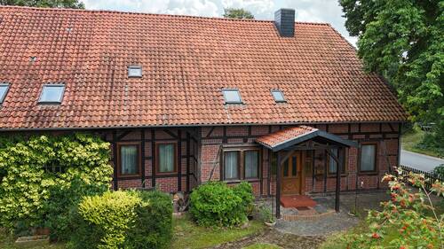 003 rechte Seite.jpg - Bauernhaus, Landhaus mit 576,00 m² in Ribbesbüttel zum Kaufen