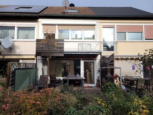 Objektansicht - Reihenmittelhaus mit 101,00 m² in Nürnberg zur Miete