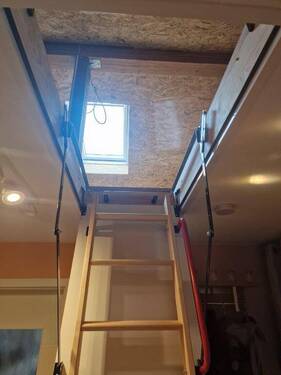 Zugnag zum Dachboden - 