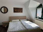 Schlafzimmer 1.jpg - 