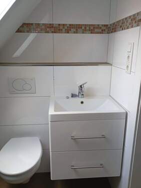 Bad DG - Mehrfamilienhaus, Wohnhaus mit 250,00 m&sup2; in Darmstadt - Eberstadt zum Kaufen