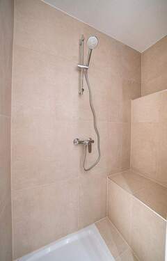 Badezimmer-Dusche - 
