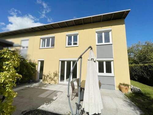 Bild 1 - Reiheneckhaus mit Carport in UlmWiblingen