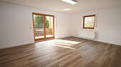 Elternreich... - Etagenwohnung mit 152,00 m&sup2; in Berg bei Neumarkt in der Oberpfalz / Kettenbach zur Miete
