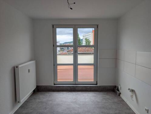 Küche mit Terrassenzugang - 