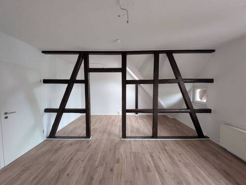 Wohnzimmer - Bezugsfreie 2 Zimmer Wohnung mit Terrasse