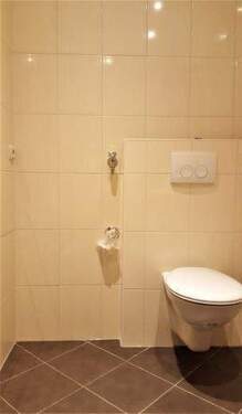 WC und Waschmaschinenanschluss - 