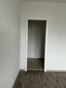 Blick vom Wohnzimmer in das Abstellzimmer - 