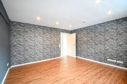 Wohnzimmer mit Terrassenzugang - 