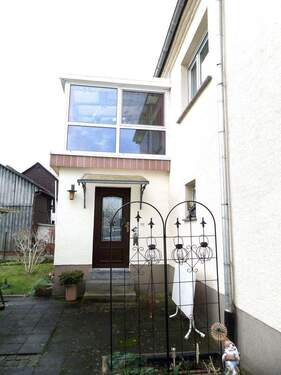 Hauseingang u. Wintergarten - 