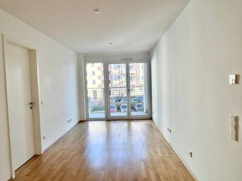 Wohnbereich Ansicht 2 - 2 Zimmer Etagenwohnung in Nürnberg
