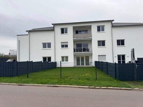 571122769_1462715849197655_4221186941756037348_n.jpg - Erdgeschosswohnung mit Garten direkt an der Grenze Luxemburg