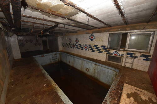 Ehemalige Wellnessoase im Untergeschoss - 