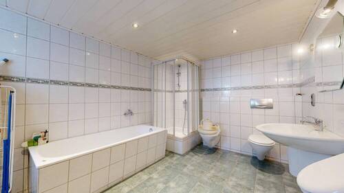 Badezimmer Obergeschoss - 