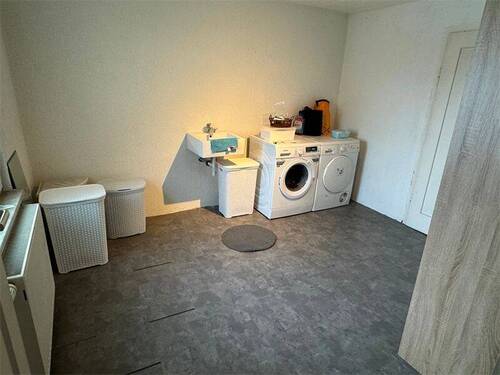 Weiteres Zimmer - Waschküche - 