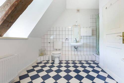 Wannenbad im Obergeschoss - 