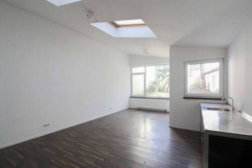 Gewerbe EG - 1 Zimmer Mehrfamilienhaus, Wohnhaus in Düsseldorf