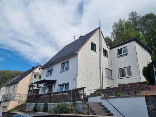 Bild 1 - Hausverkauf im Nationalpark Hunsrück