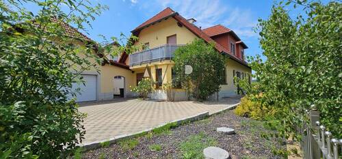 Titelbild 2 - 1 Zimmer Mehrfamilienhaus, Wohnhaus zum Kaufen in Burgebrach