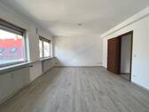 WOHNZIMMER - ... viel PLATZ in Eberstadt ...