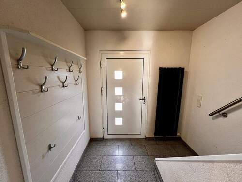 Eingang - 9 Zimmer Einfamilienhaus in Beckingen