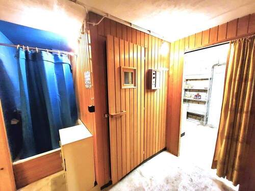 Keller Sauna + Dusche - 