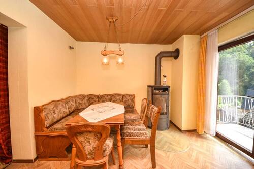 Esszimmer mit Kamin OG - 