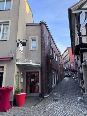 Blick in die 2. Enge Straße - 1 Zimmer Gewerbeobjekt (Büro, Produktion, Verkauf) in Schwerin