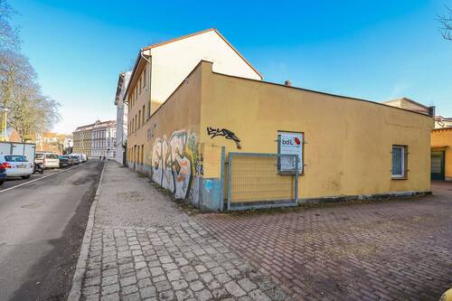 Vorderhaus mit Anbau - 3 Zimmer Gewerbeobjekt (Büro, Produktion, Verkauf) in Berlin