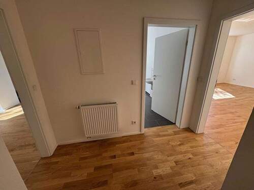 Bild 2 - 3 Zimmer Etagenwohnung zur Miete in Amberg