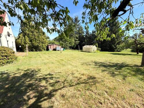 Garten - Blick auf das Gewächshaus - Einfamilienhaus mit 110,00 m&sup2; in Großdubrau / Commerau zum Kaufen