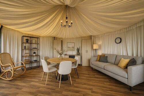 Pavillion innen möbeliert - 