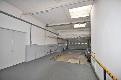 Garage zu Halle 1 - 
