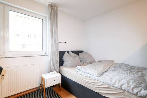 Wohn- / Schlafzimmer - 
