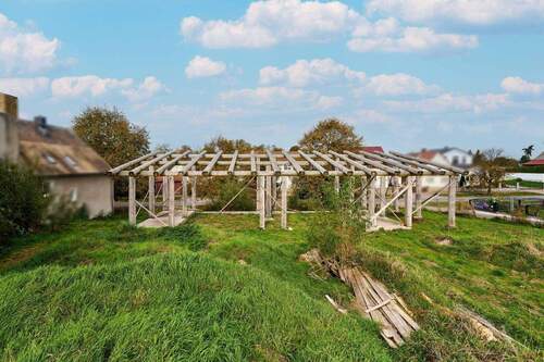 Garage - 6 Zimmer Einfamilienhaus in Laußig