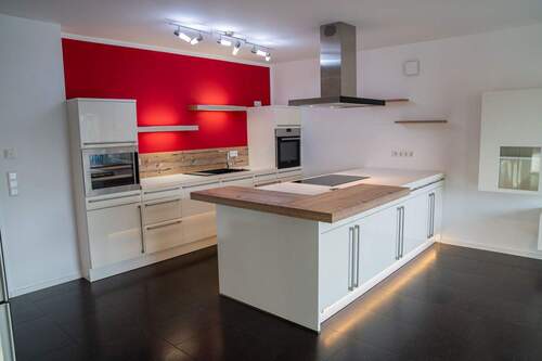 Einbauküche mit Küchenblock - 