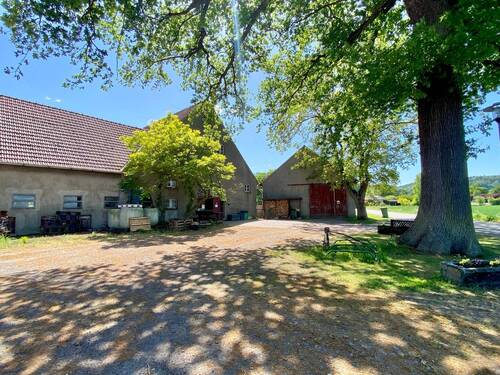 Hof und Stall - 