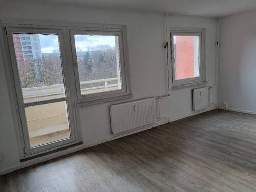 20260331_165418_resized.jpg - Etagenwohnung mit 97,70 m&sup2; in Chemnitz zur Miete