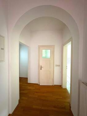 Flur - Etagenwohnung mit 168,00 m&sup2; in Eisenach zum Kaufen