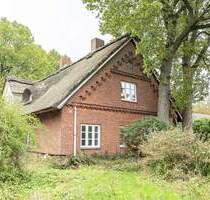 Viel Platz & Potenzial: Ein- oder Zweifamilienhaus mit großer Scheune in Kutenholz