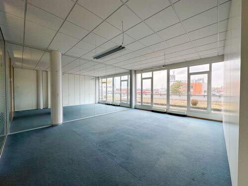 Büroräume - Büro mit 79,10 m&sup2; in Singen (Hohentwiel) zur Miete