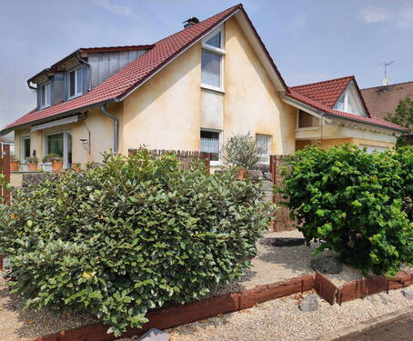 Haus Ost-Süd-Ansicht - 6 Zimmer Einfamilienhaus zum Kaufen in Wolpertswende OT Mochenwangen