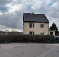 483 Charmantes, kleines EFH mit Nebengelass und Garage in Oschatz!