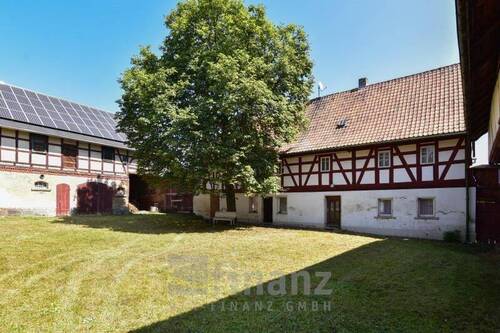 Innenhof - 4-Seiten-Hof in Langenbernsdorf