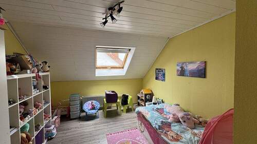 Kinderzimmer Hinterhaus - 