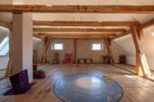 Dachstudio mit Sichtdachstuhl - 