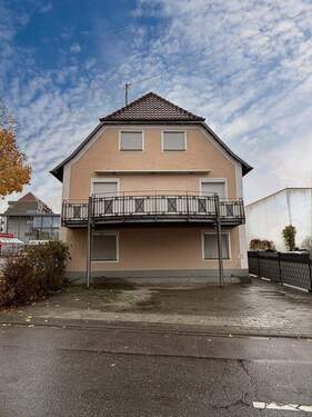 Außenansicht - Interessantes Sanierungsobjekt in Herzen von Altshausen